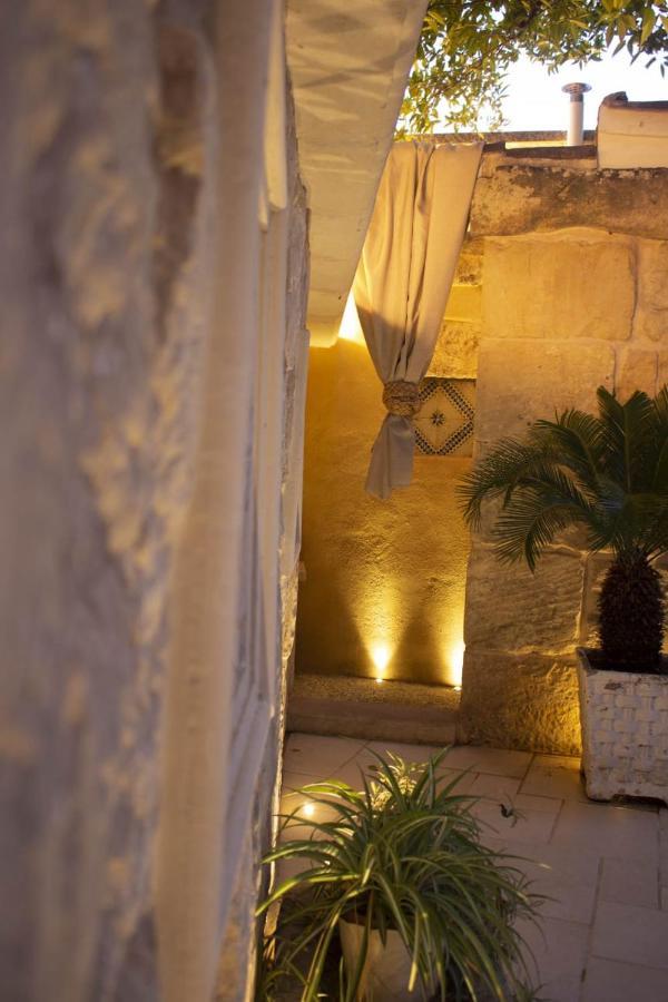 Amata Casa Lägenhet Muro Leccese Exteriör bild